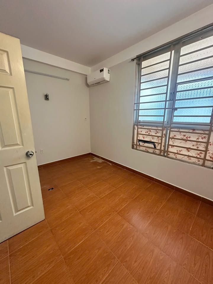 Nhà Hẻm Sư Vạn Hạnh, Q10 - 42m² - 14 Triệu/Tháng - Sẵn Ở Ngay