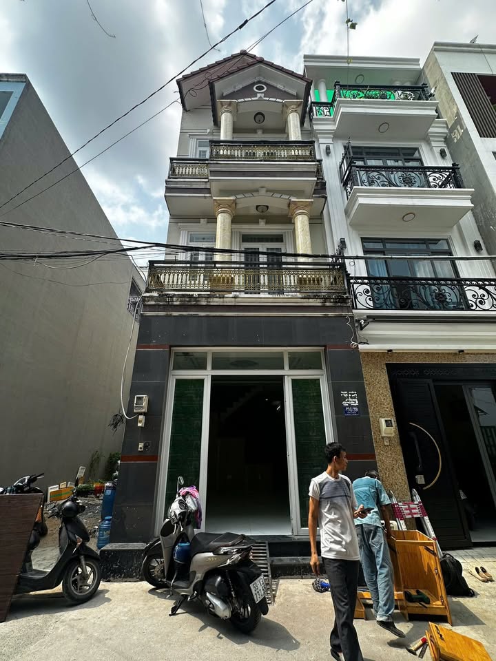 Nhà riêng Lã Xuân Oai, TP. Thủ Đức 8.5 triệu/tháng - Ô tô vào tận nhà!