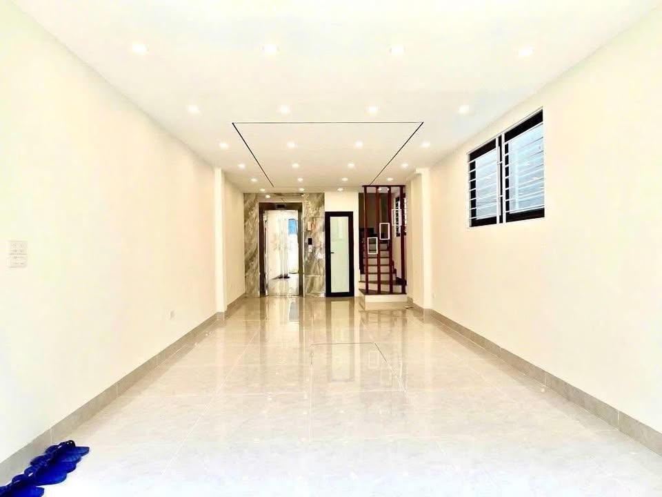 Nhà 38m² 5 Tầng Trung Tâm An Khánh - Ô Tô Đỗ Cửa, Thang Máy