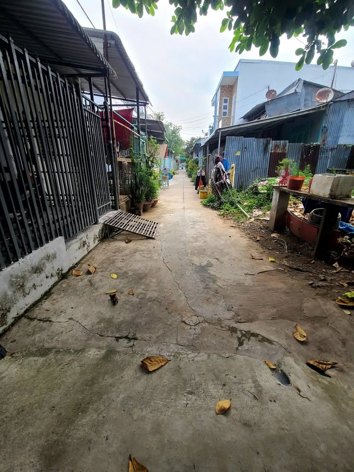 Nhà riêng Long Xuyên 48m² giá 1 tỷ - Giá tốt hiếm có!