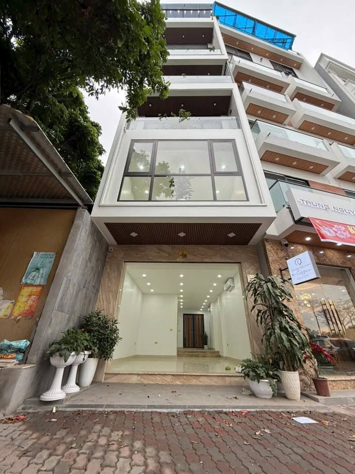 Nhà Phố Kinh Doanh 7 Tầng Mặt Tiền 4.7m - Long Biên, Hà Nội