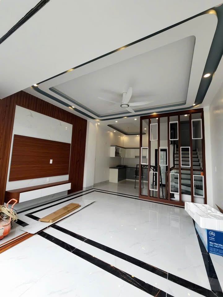 Nhà 3 Tầng Độc Lập 42m² Sổ Đỏ Chính Chủ Tại Kiến An, Hải Phòng - Giá 2 Tỷ