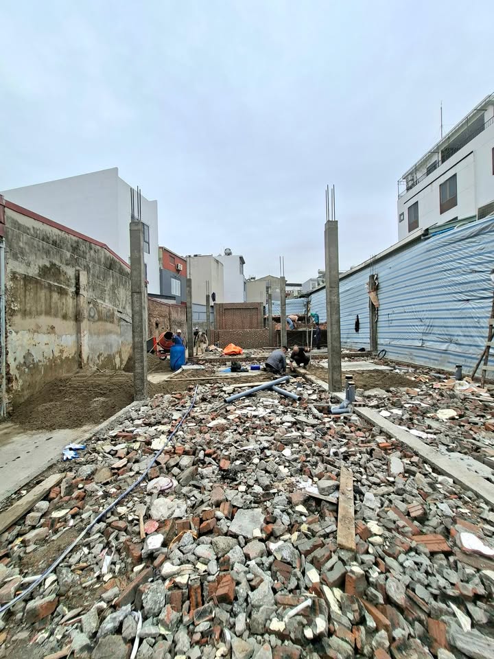 Nhà 4 Tầng Đằng Hải, Hải An - 42m², Hướng Đông, Giá 3.7 Tỷ