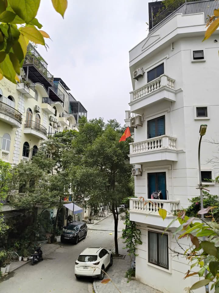 Townhouse KDT Do Nghia 80m2 23.5 ty - Mat tien kinh doanh