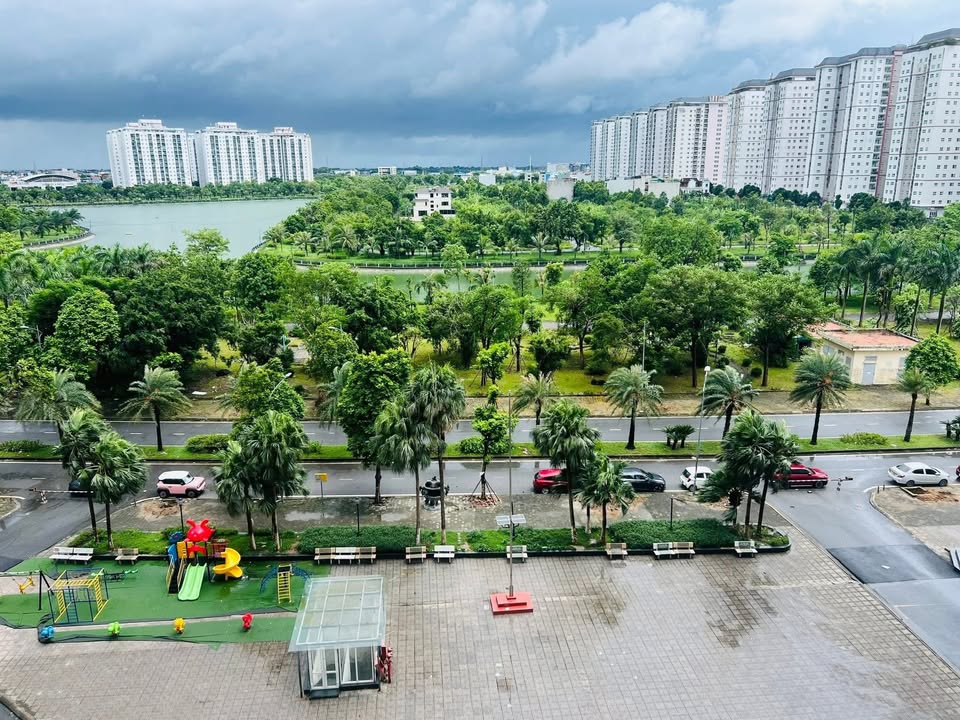 Căn hộ Sunrise Building 3, Long Biên 67m² - View Hồ, Nội Thất Đẹp!