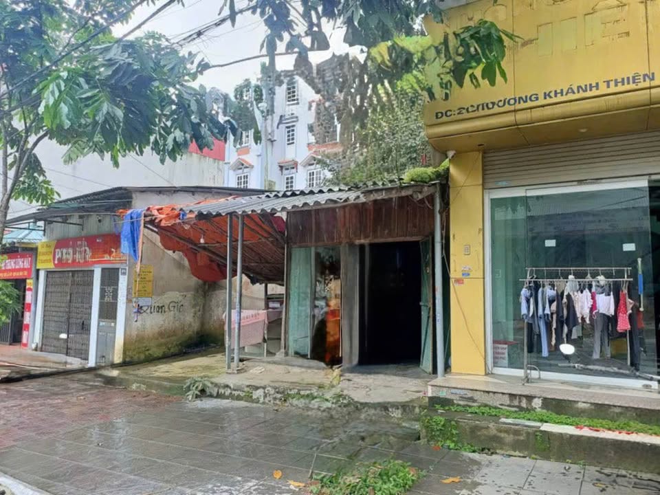 Đất Vàng Cốc Lếu - 84m² 2 Mặt Thoáng - Sổ Đỏ Sẵn Sàng - Giá 2.5 Tỷ