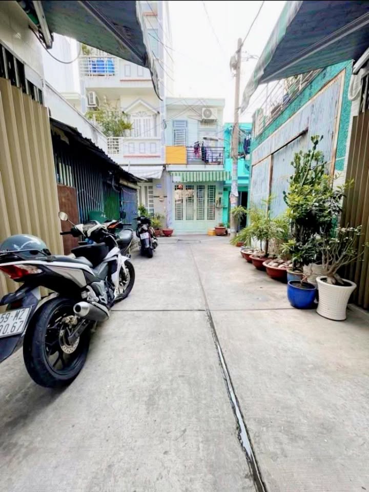 Nhà phố Trịnh Đình Thảo 120m² giá 6 tỷ - Mặt tiền kinh doanh