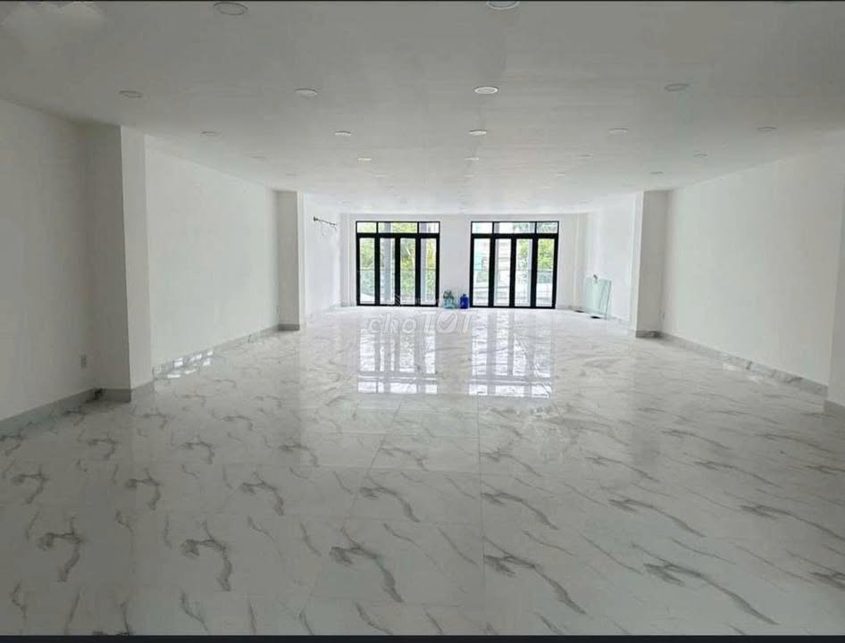 Nha cho thue TL10 Binh Tan 320m2 90tr - San sang o ngay