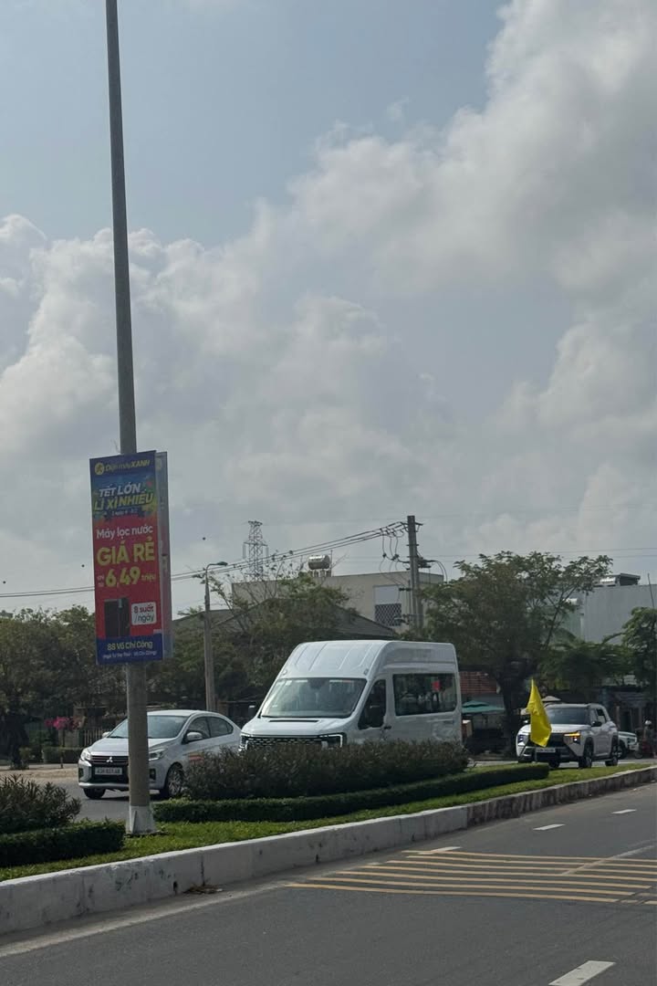 Nhà Mặt Tiền CMT8 Tân Bình - 125m² Có Dòng Tiền Sẵn 7.9 Tỷ