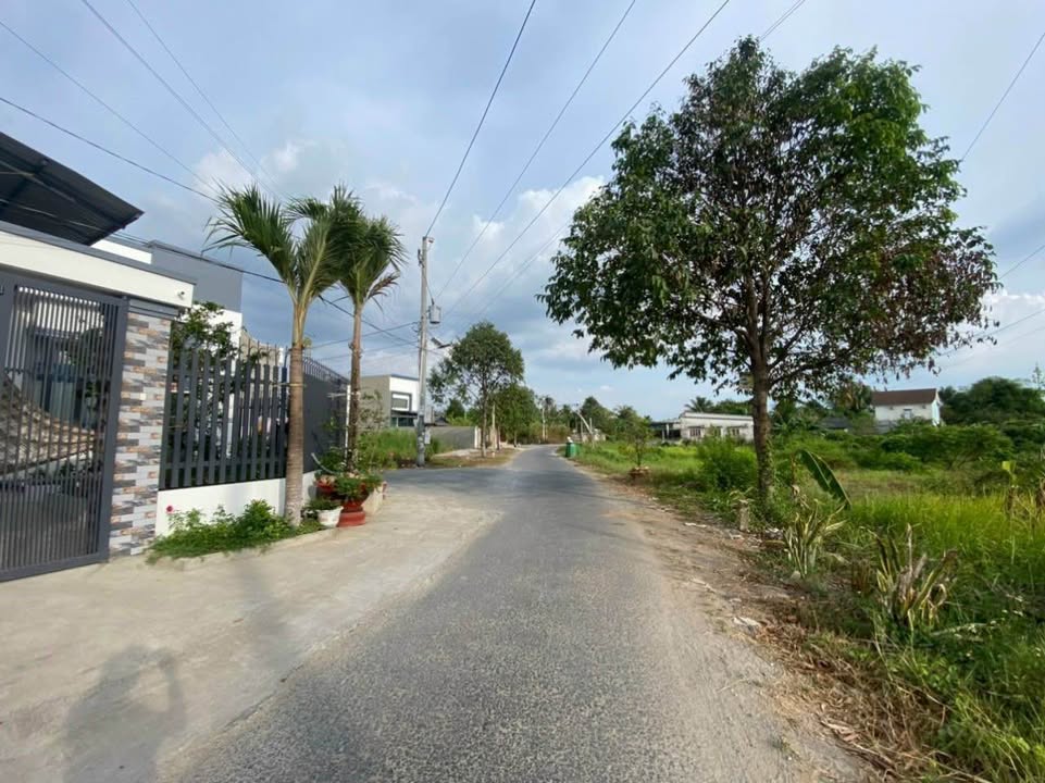 Đất nền Vĩnh Long 200m² giá 1.05 tỷ - Sổ đỏ chính chủ