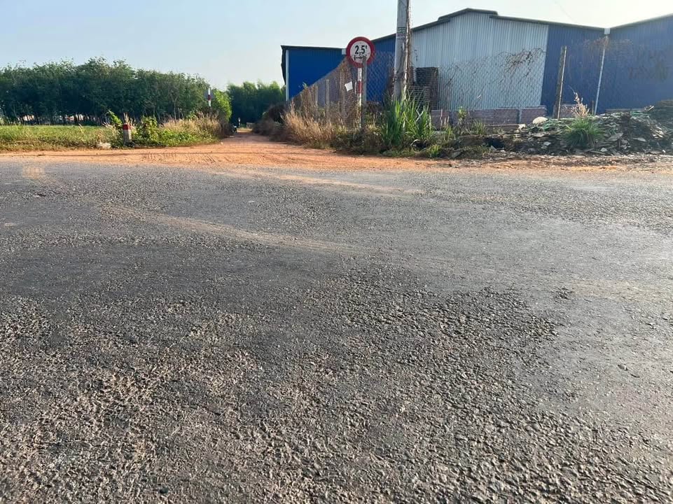 Đất nền Tòa thánh Tây Ninh 320m² - Sổ đỏ chính chủ!