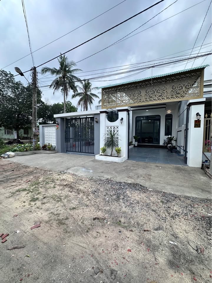 Nhà Riêng Hẻm 43 Nguyễn Văn Linh, Hòa Thành 120m² Ô tô vào tận nhà!