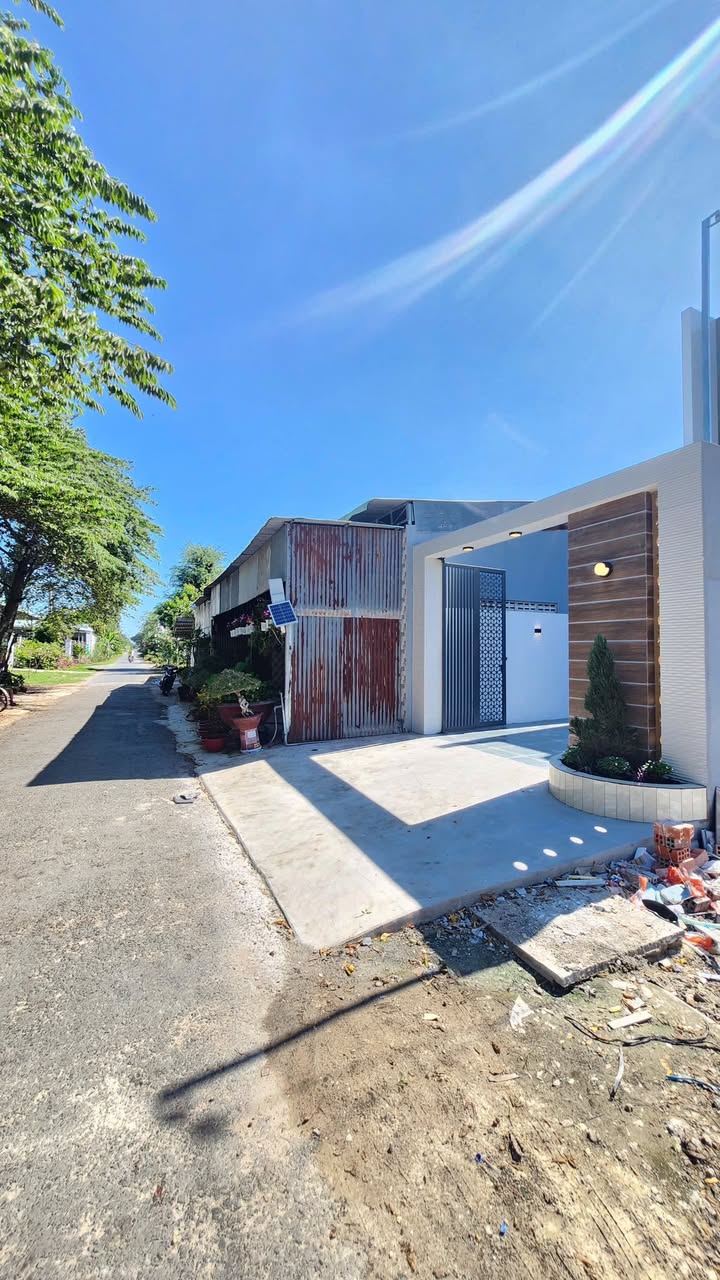 Nhà riêng 44 Nguyễn Văn Linh, Hòa Thành 127m² – Sổ hồng sẵn, vào ở ngay!