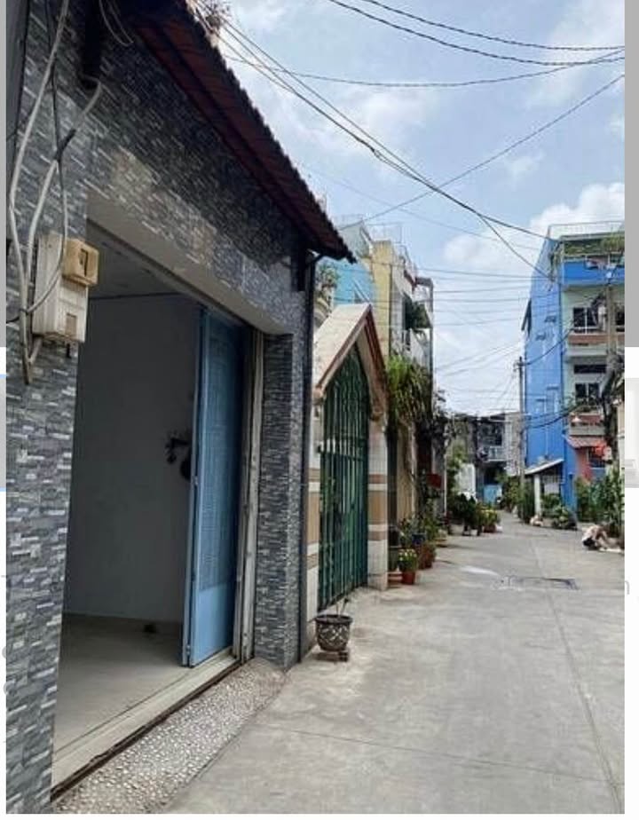 Nhà Riêng Quận 10 86m² - Hẻm Xe Hơi Vào Tận Nhà, Giá 18 Triệu!