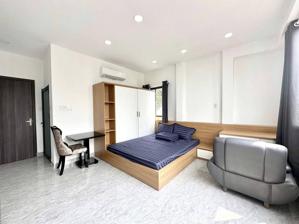 Cho thuê Studio Nguyễn Tiểu La, Q10 - Full Nội Thất, Thang Máy, Giá 7.x Triệu