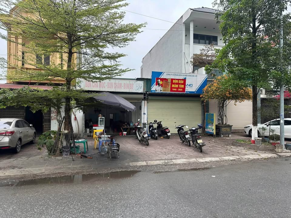 Đất Nguyễn Thị Minh Khai Vĩnh Yên 100m² - Đường to ô tô