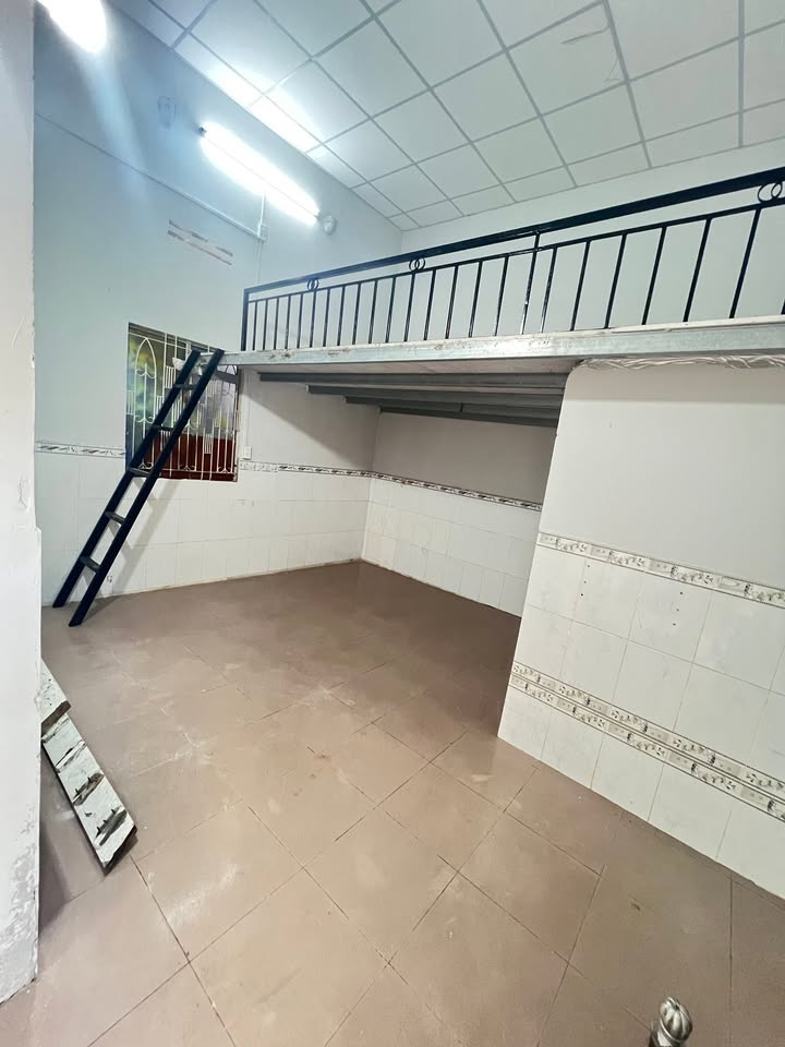 Nhà cấp 4 Tô Ngọc Vân, Thủ Đức 4 triệu/tháng - Giá tốt hiếm có!