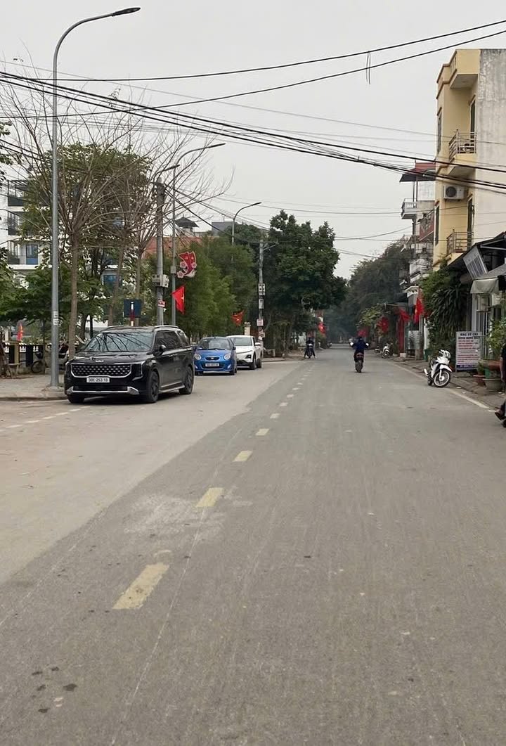 Nhà C4 64m² Đại Mạch, Đông Anh - Ô tô đỗ cửa, Sổ đỏ chính chủ