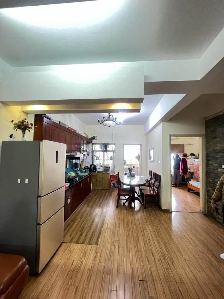 Chung cư 83m² Nguyễn Thái Học, Ba Đình - Giá 5.3 tỷ, Sẵn Sàng Ở Ngay