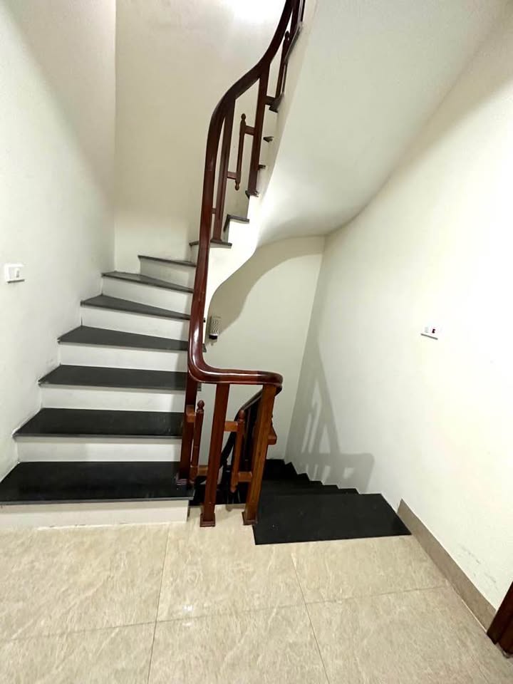 Bán gấp nhà 72m² Phường Phú Diễn - Gần ĐH Tài Nguyên, Giá tốt hơn 1.5 tỷ