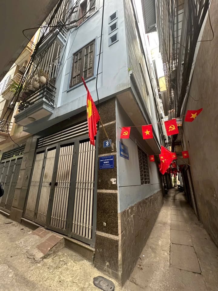 Nhà lô góc Hoàng Mai 32m2, 5 tầng, 4PN - Giá tốt 6 tỷ