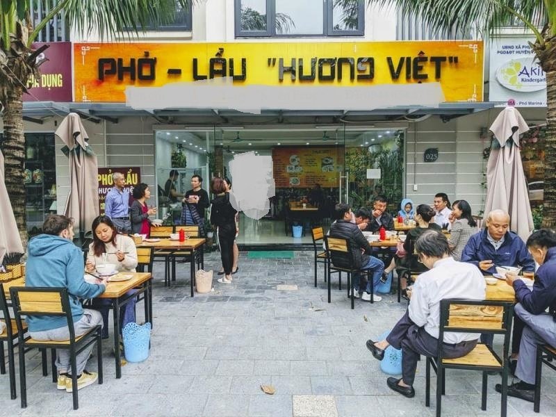 Mặt bằng kinh doanh Nguyễn Ngọc Vũ, Cầu Giấy - 80m² vỉa hè rộng