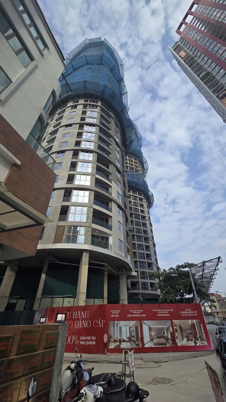 Căn hộ The Queen 360 Giải Phóng 76m² 8,8 tỷ - View đẹp