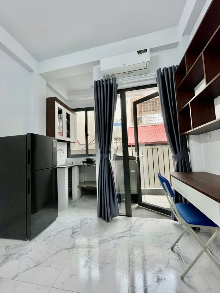 Nhà 25m² có gác xép, full đồ, gần ga Cầu Diễn - Cho thuê gấp!