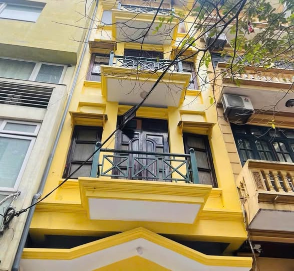 Cho thuê nhà 6PN Phố Ngọc Lâm, Long Biên - Ngõ ô tô, 5 phút sang Phố Cổ