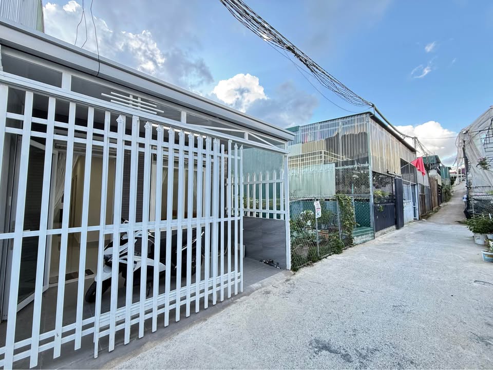 Nhà Nguyên Tử Lực Đà Lạt 70m² - Sẵn sàng ở ngay!