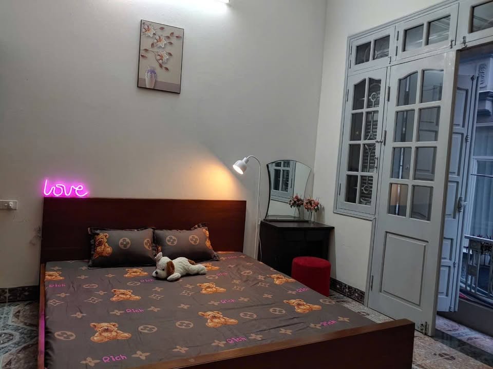 Cho thuê phòng trọ 27m² Lạc Long Quân - Full nội thất, Ngay Hoàng Quốc Việt