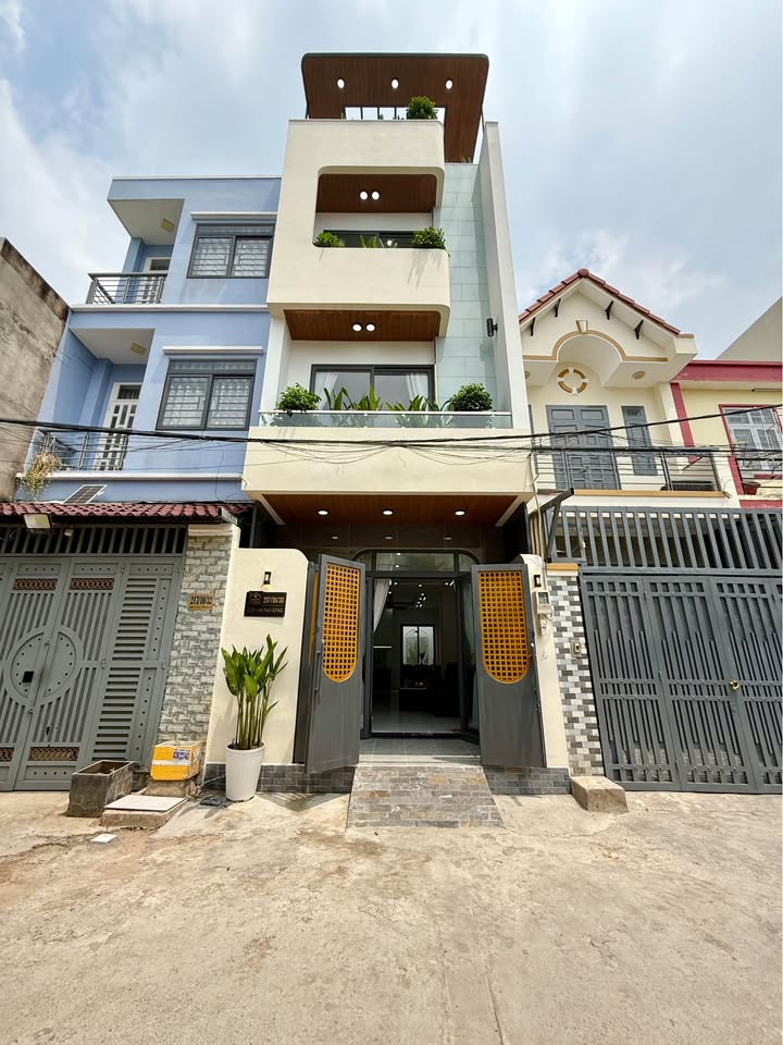 Nhà riêng Thạnh Lộc 19, Q12 52m² - Ô tô vào tận nhà!