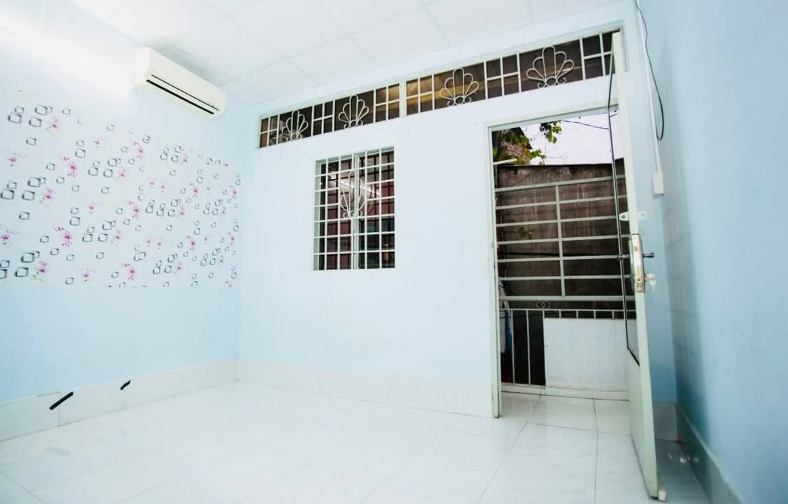 Nhà Nguyên Căn 19m² Hẻm Bùi Văn Ba Q7 - An Ninh, Sẵn Sàng Ở Ngay!