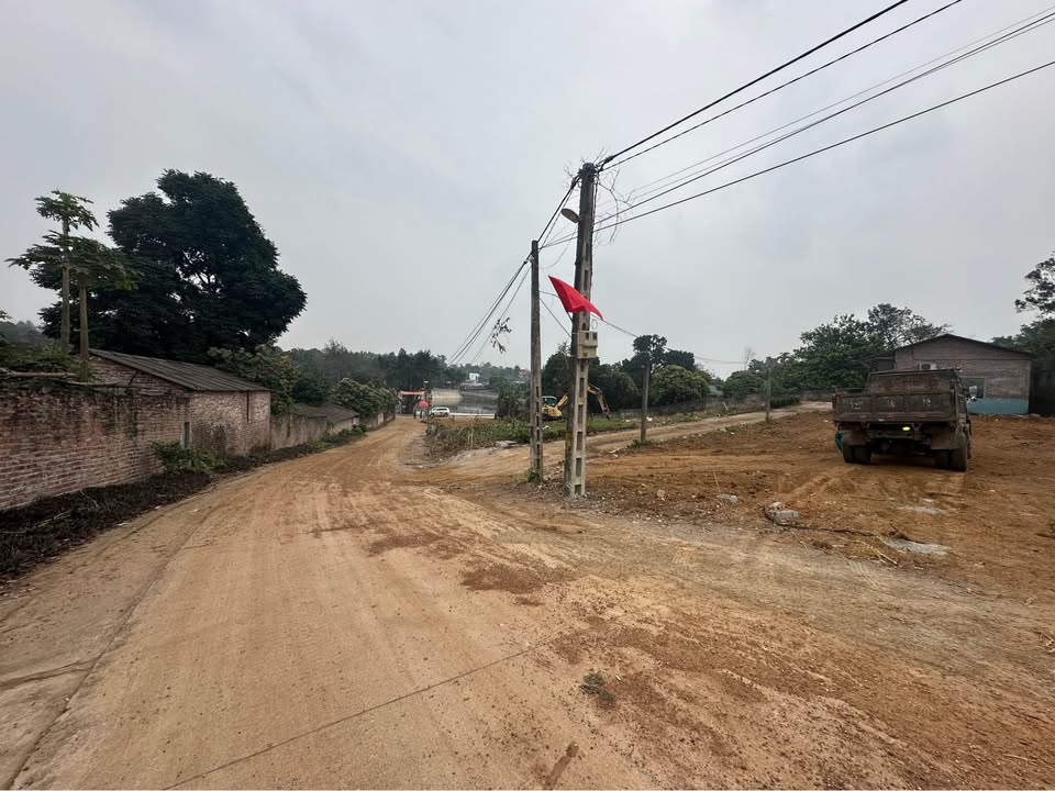 Đất nền Ngọc Nhị Ba Vì 100m² chỉ 600 triệu - Sổ đỏ chính chủ!