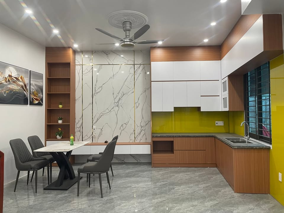 Nhà 4 Tầng Trung Tâm TP Hải Dương - 40m², 3PN, Giá 2.7 Tỷ