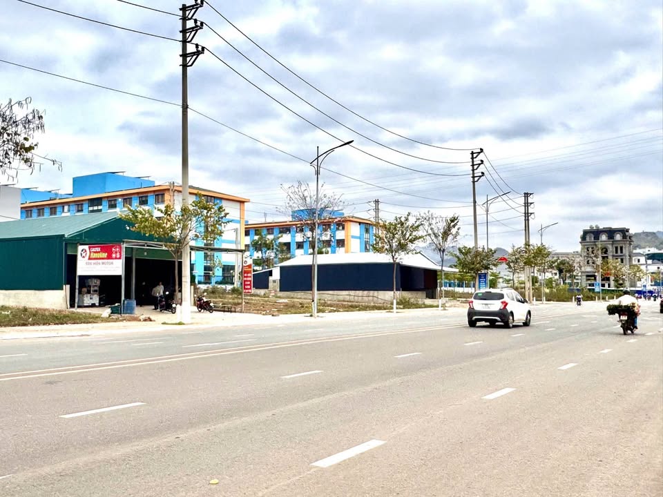 Bán Gấp Đất Vàng Đường Võ Nguyên Giáp, TP Sơn La - 150m² - Sổ Đỏ Sẵn Sàng