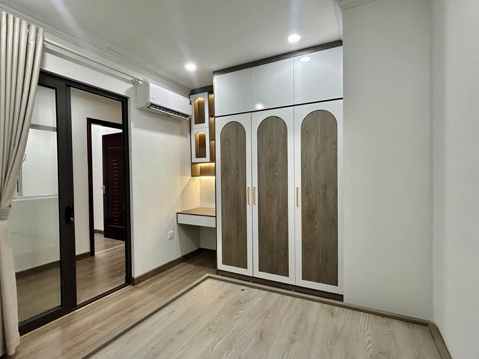 Căn hộ Royal City Thanh Xuân 112m² - Hướng Đông Nam, Sẵn sàng vào ở!