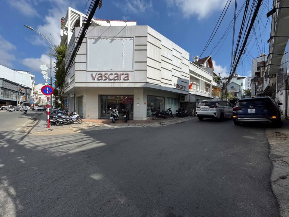 Nhà Phố An Dương Vương, Đà Lạt 110m² - Mặt tiền kinh doanh đắc địa!