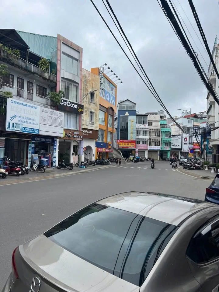 Nhà Phố Phan Đình Phùng Đà Lạt 72m² - Vị trí đắc địa!