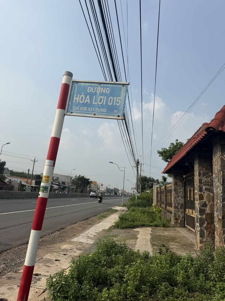 Bán Đất Nền Mặt Tiền Đường Nhựa Hòa Lợi, Bến Cát - 105m² Giá Tốt