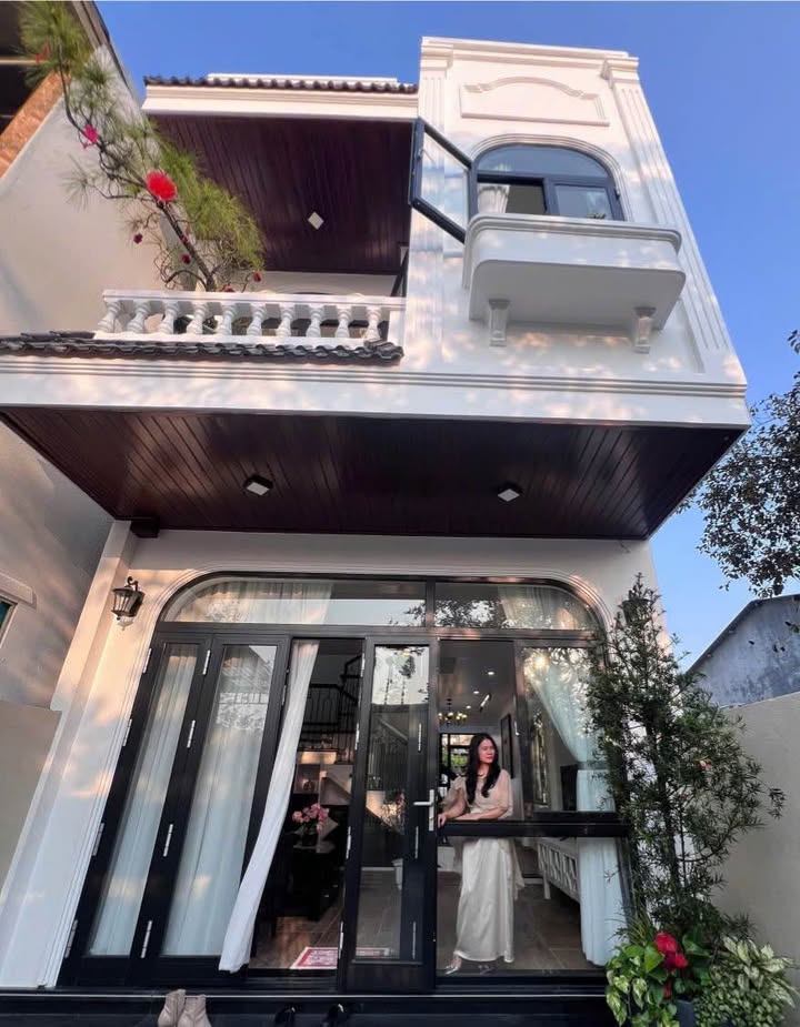 Nhà 100m² EcoGarden Huế - 3PN, 3WC, Sổ Hồng Giá 3.3 Tỷ