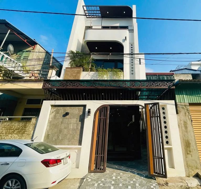 Nhà riêng Nam Định 70m² giá 4.1 tỷ - Ô tô đỗ cửa ngày đêm!