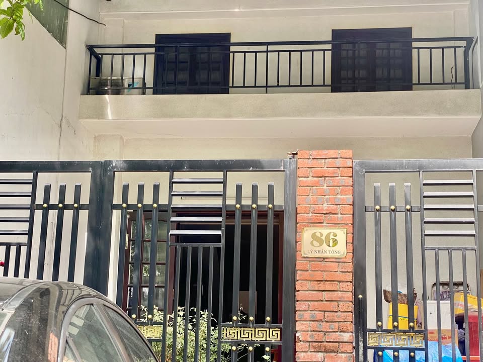 Nhà phố Lý Nhân Tông Hội An 100m² - Mặt tiền kinh doanh đắc địa!