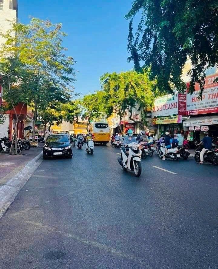 Nhà phố Phó Đức Chính Vũng Tàu 210m² 34 tỷ - Mặt tiền kinh doanh