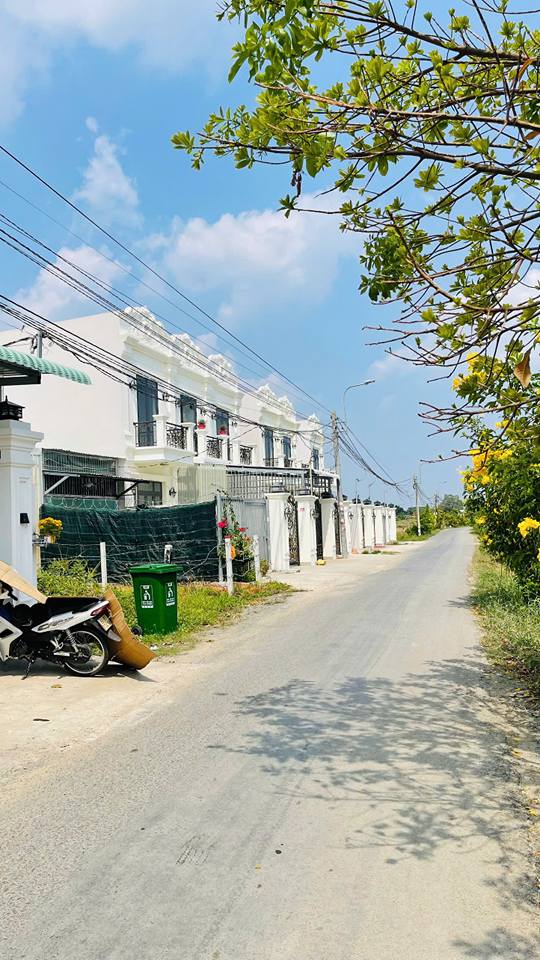 Nhà phố Cần Giuộc, Long An 61m² - Mặt tiền kinh doanh, sổ hồng sẵn!