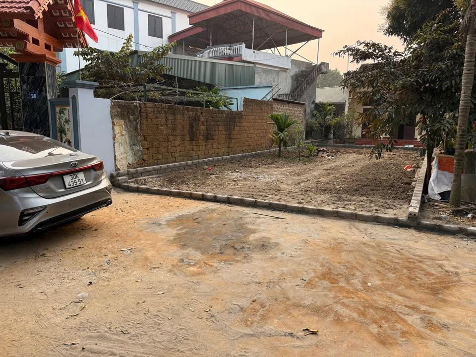 Bán Gấp Đất Thị Trấn Đông Anh 80m² - Sổ Hồng Sẵn Sàng