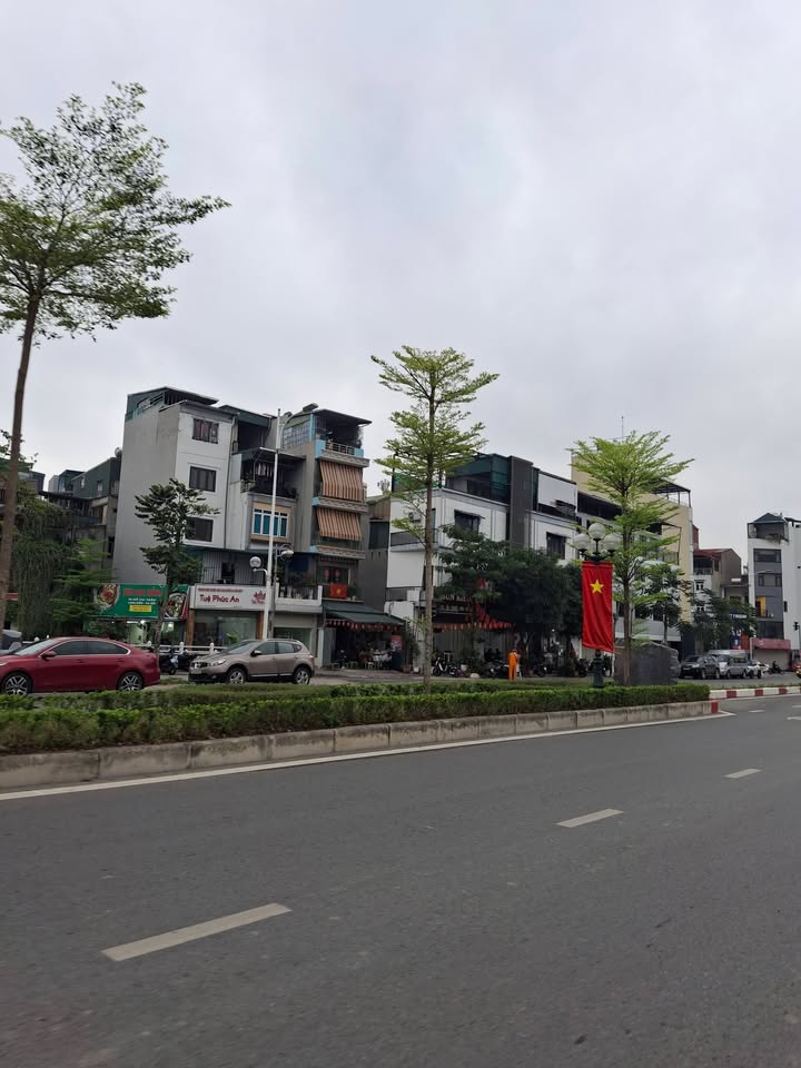 Nhà Mặt Phố Hồng Tiến, Long Biên - Kinh Doanh Dòng Tiền 30 Triệu/Tháng - 15 Tỷ