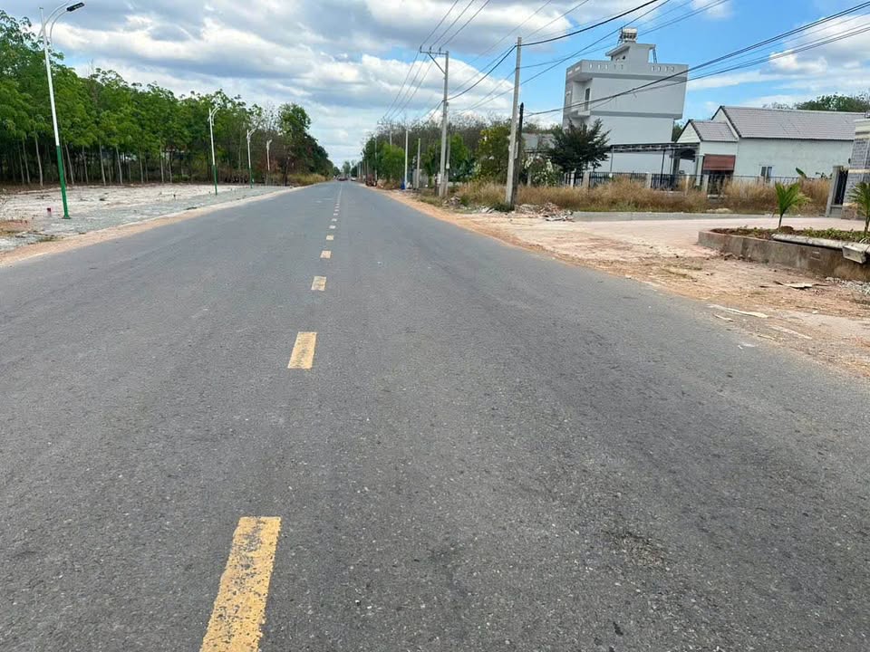 Đất Mặt Tiền Cao Bá Quát Chơn Thành 200m² - Sẵn Thổ Cư, Giá Đầu Tư 699 Triệu