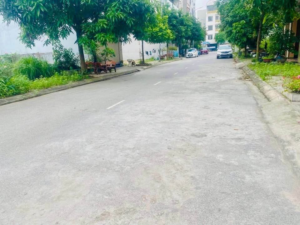 Đất nền kđt bến xe Mỹ Hào Hưng Yên 70m² giá 5 tỷ - Tiềm năng tăng giá!