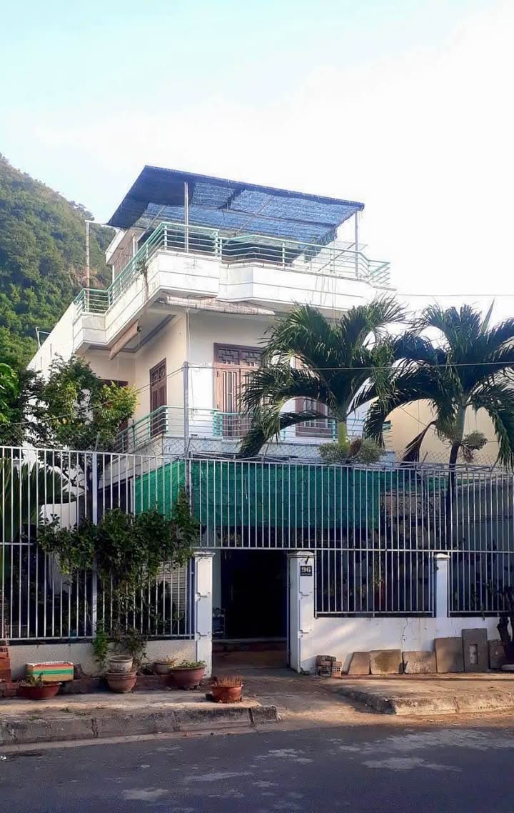 Nhà Mặt Tiền Nguyễn Chí Chích, Nha Trang - 184.7m² Sổ Hồng Riêng
